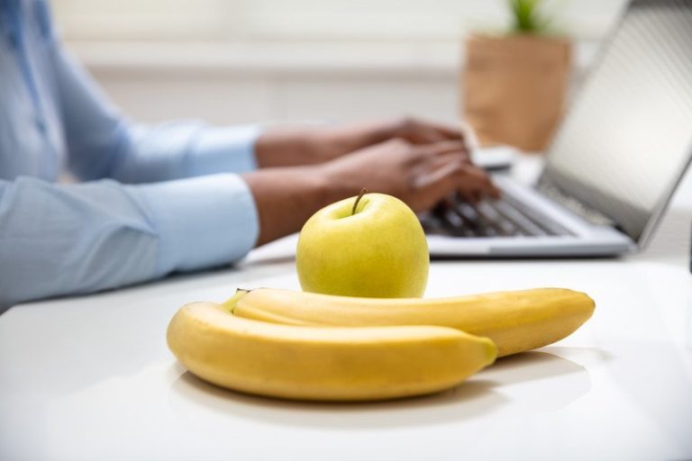 4 Reasons Your Company Should Invest In Healthy Eating